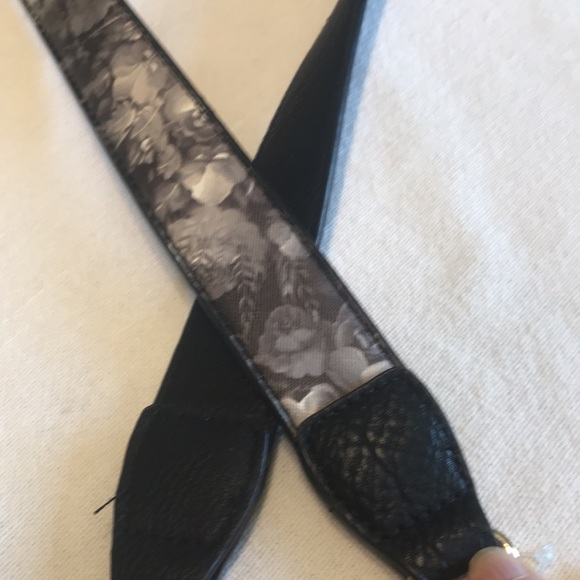 Coco+Carmen Handbag Purse Crossbody Luggage strap NWT - Picture 3 of 13